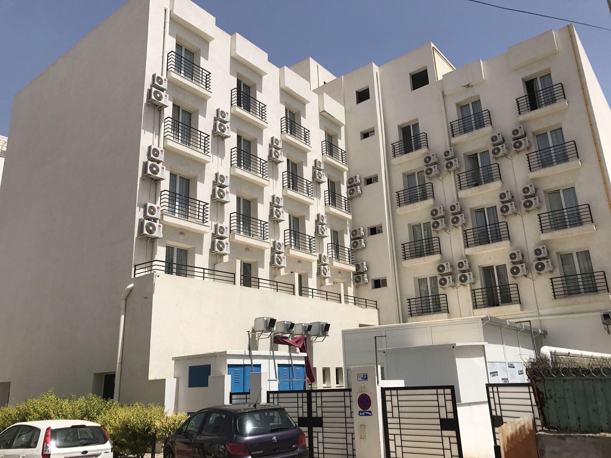 Hotel Al Karmel ตูนิส ภายนอก รูปภาพ